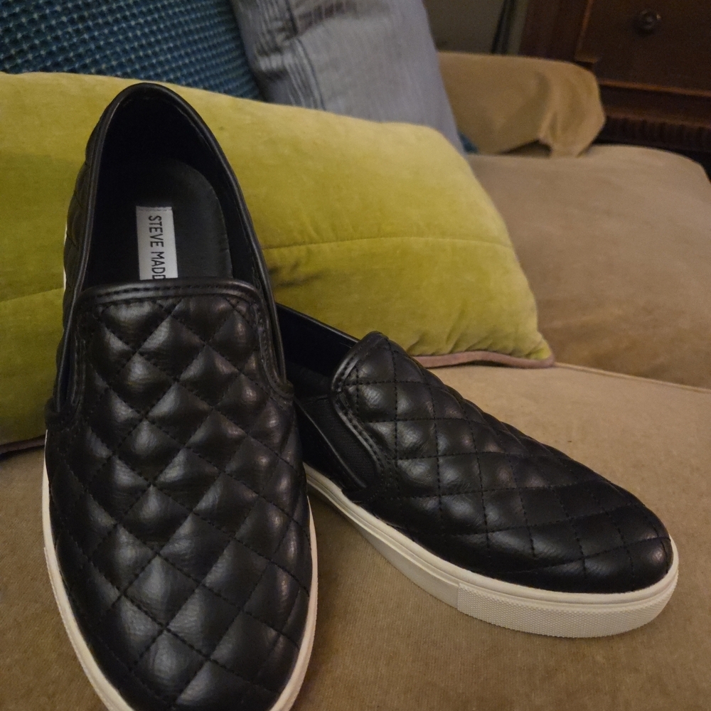 Steve Madden Black Quilted Men's Slip-On Shoes